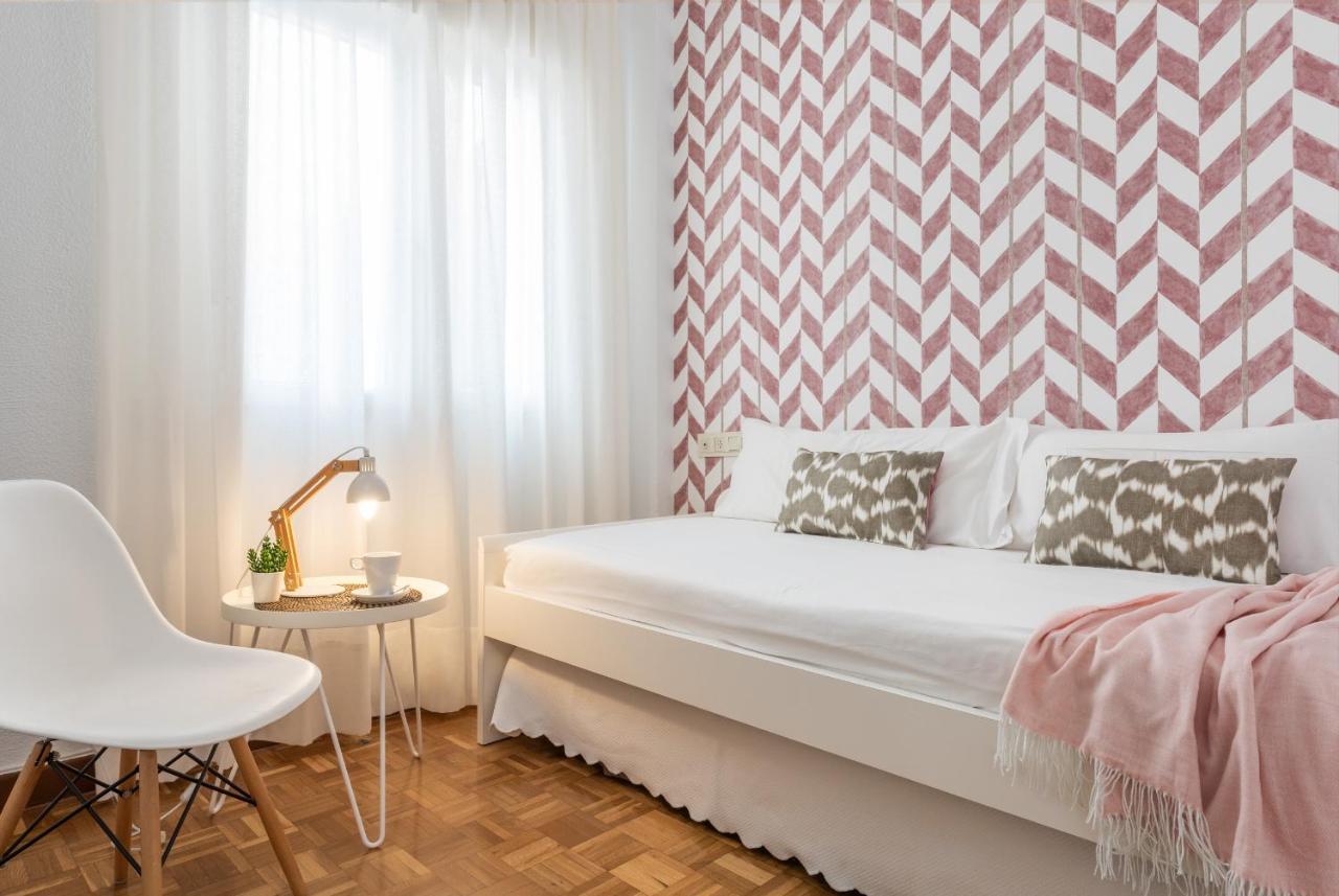 Asuncion Suite Apartment Севиля Екстериор снимка